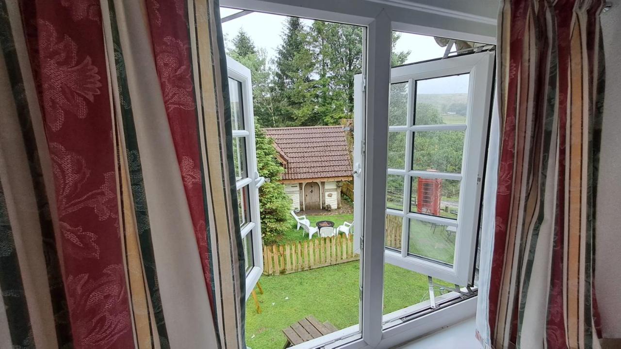 Coynant Farm Guesthouse - Farm Park Stay Swansea Exterior foto