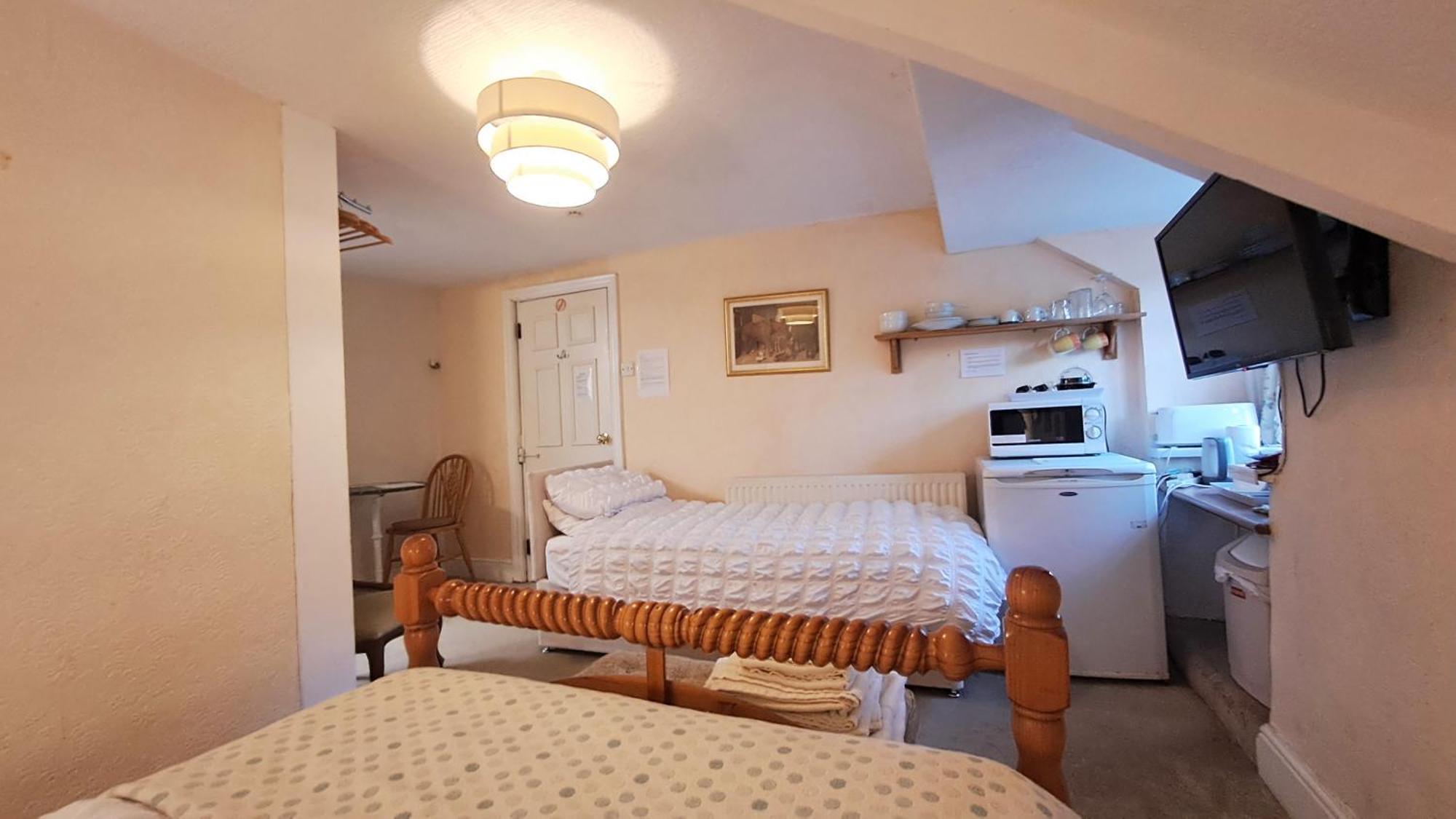 Coynant Farm Guesthouse - Farm Park Stay Swansea Exterior foto